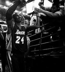 Black And White Picture Of Kobe Bryant To Vanessa The Entire Bryant Family Our Hearts Are Breaking And Without Words We Are Praying For Strength And Sending A In 2020 Kobe Bryant Pictures Kobe Bryant Kobe