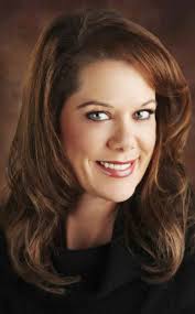 Woodbury Psychic Accepts Her Abilities, Helps Others