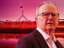 Aussie Sheila seduced British king