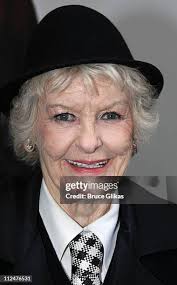 58 Elaine Bernard Photos & High Res Pictures