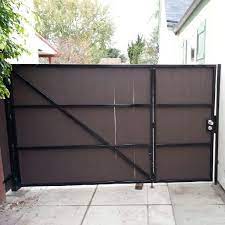 Custom Designed Driveway Gate With Still Frame And Built In Pedestrian Gate Http Www Lacw Us House Gate Design Driveway Gate Wooden Gates Driveway
