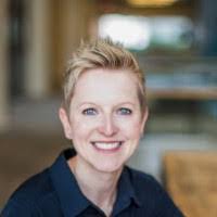 Heather Leek's Instagram, Twitter & Facebook