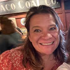 Are there local farm stands with farm fresh produce and eggs in Glendale,  Arizona?