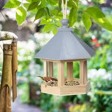 Voir plus d'idées sur le thème mangeoire oiseau, mangeoire, nichoir. Mangeoire A Oiseaux En Bois Suspendue Pour Hexagone De Decoration De Jardin En Forme Avec Toit Xu144 Cdiscount