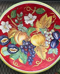 A Umbria Particularmente Na Regiao De Orvieto Tem Uma Importante Tradicao Na Producao De Ceramica Initaliacongiselle Imieigiorniinitali Seramik Meyve Tabak