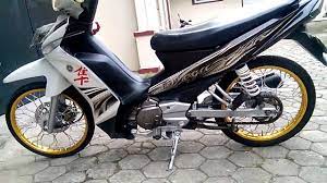 Modif yamaha vega zr in a simple and economic costs to modif the look and color combination in accordance with the wishes of the heart. Modifikasi Vega Zr Tahun 2012 Youtube
