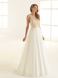 Super Modernes Und Leichtes Brautkleid Atessa Von Bianco Evento