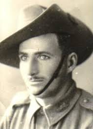 my husband Jeff Marine, stepson of Sam Oblowitz ,lived in muizenberg but i  dont recognise any names except Martin Glucklich who we have known since he  was a little boy.... where has