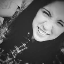 Kat Briones (@katt_briones)