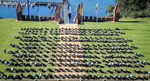 Contact your company to license this image. 22 Pushup Challenge An Der Marineschule Murwik Www Foerde News