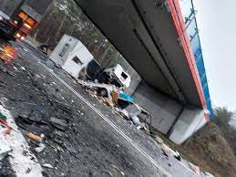 Tragiczny wypadek na s1 w mierzęcicach. Pi88jgvpt68l7m