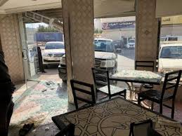 سيارة امرأة تصنع إعلانا سريع الانتشار لـ مطعم العوامية الحديث صحيفة ص برة الإلكترونية