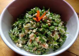 Originating from the culinary traditions of indonesia, it is also popular in malaysia, singapore, brunei, the philippines, south india, sri lanka, thailand, and burma, where it is called mont kalama. Resep Trancam Resep Enyak