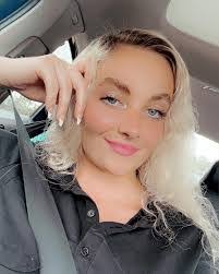 Haley Lynch's Instagram, Twitter & Facebook