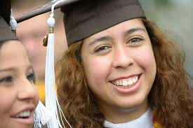 Bill Nye exhorts graduates to embrace the joy of discovery