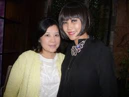 He is married to puan sri tay sock noy since 1956 and they have four children. Puan Sri Esther Tan Age