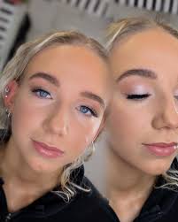 My beautiful friend Lisa 😍. Full glam for a wedding party 🎉. Soft pink &  berries to flatter her skin tone and make the green fleck in eyes pop 💜