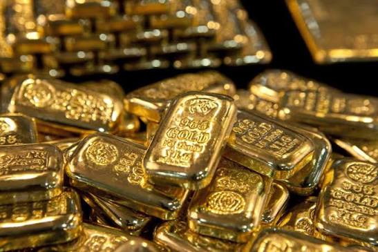 Gold prices climbed after the United States and Iran reached a preliminary  peace agreement, as falling oil prices, a softer US dollar and easing  inflation concerns revived demand for the precious metal. #