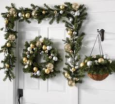 Enjoy free shipping on most stuff, even big stuff. 40 Best Holiday Wreaths In Every Style For Christmas And The Winter Season Candie Anderson