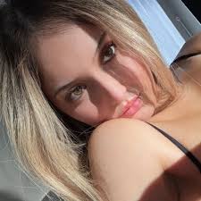 Amy Agee (@AmyMarieAgee)