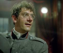 ⚫️ 101 lat temu, 20 grudnia 1924 roku, w Warszawie, urodziła się **Ewa  Zdzieszyńska**, aktorka teatralna i filmowa, reżyser i pedagog. Absolwentka  łódzkiej PWST. Przez ponad czterdzieści lat występowała na deskach teatrów