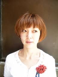 ャ 究 絲 臂 絎 lens ハンサムショート アシメ 髪型 ヘアスタイリング