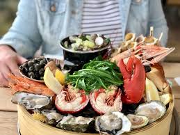 Zeeland De Oesterij In Yerseke Proeven En Beleven Bijzonder Plekje Voedsel Ideeen Nederlandse Recepten Oesters