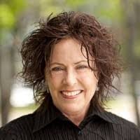 Sue Hook's Instagram, Twitter & Facebook