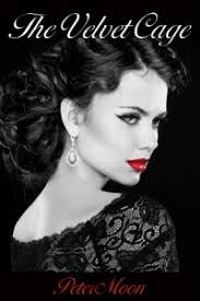 HOMBRE DESNUDO FUMANDO EN EL BALCÓN