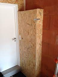 / placard a balai dans le cuisine pensez au placard a balai surtout si la cuisine est une cuisine ouverte. Fabrication D Un Placard Pour Balais Et Chaussures Ma Maison A Vivre Ma Maison A Vivre