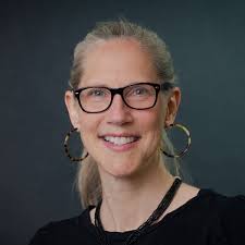 Lynn Marek's Instagram, Twitter & Facebook