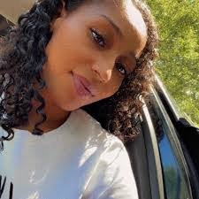 Amber Demar's Instagram, Twitter & Facebook