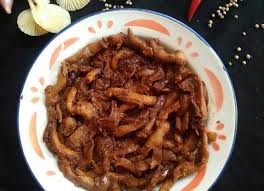 Hal sama berlaku untuk ubi jalar, yang juga memiliki indeks glikemik lebih rendah dan berarti tidak menyebabkan lonjakan tajam gula darah, yang dapat membantu mengontrol berat badan dan nafsu. 7 Resep Olahan Menu Idul Adha Untuk Vegan Sehat Dan Mengenyangkan