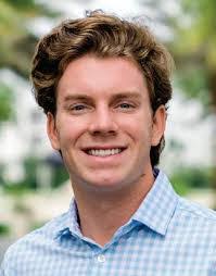 Carl Averion's Instagram, Twitter & Facebook