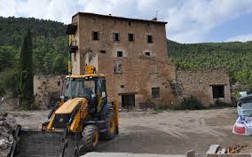 Las 11 unidades de hotel restaurante masía la torre gozan de minibar, ducha y caja fuerte. El Hotel De 5 Estrellas La Torre Del Marques Abrira En Septiembre De 2019
