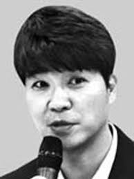 뉴월드28 2021.05.13 13:42 박수홍이 가족들과 너무 가까운게 원인이야. Exbnffut9puspm