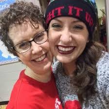 Lisa Troxel's Instagram, Twitter & Facebook