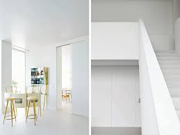 L Invisibile Motorized Concealed Sliding Door Project By Profili Associati Architects In A Private Ho Porte Coulissante Galandage Porte Galandage Sliding Door
