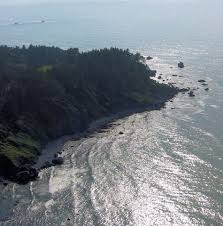 Easy to get to off of the 101. Patricks Point State Park Surf Photo By Afreymail 12 00 Am 18 Apr 2004