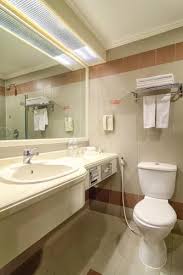 The property is located 10 minutes away from kota kinabalu international airport and is of walking distance to an array of. Hotel Shangri La In Kota Kinabalu Room Deals Photos Reviews