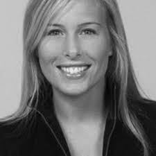 Elizabeth August's Instagram, Twitter & Facebook