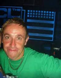 Flamingos live in Newcastle with ac/dc member