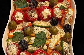 Gefullte Tomaten Mit Schafskasecreme Von Dine Chefkoch Rezept Schafskasecreme Leckeres Mittagessen Gefullte Tomaten