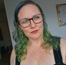 Move With Tanya updated her profile picture.