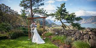 Weddings At Griffin House On The Columbia River Gorge In Hood River Or Wedding Spot Wedding Wedding Venue Prices Wedding Spot