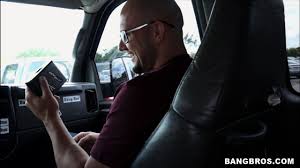 Cowgirl porn with Kimber Lee - PORNSTARS.TUBE