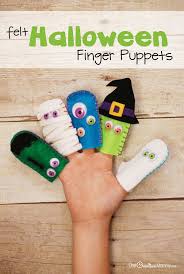 Enjoy creative playtime with our bat, ghost and pumpkin puppets. Adorable Felt Halloween Finger Puppets Onecreativemommy Com