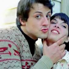 Feliz Cumple Talia Shire🥳🎂🥮🍩🍰 Quien es Talia Shire, quien le dio vida  a ADRIAN en las películas Rocky Balboa: Talia Shire nació el 25 de abril de  1946, en Lake Success, Nueva