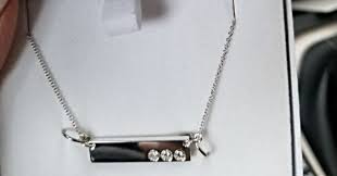 Divorced Mom Turns Her Wedding Ring Into A Necklace For Her Daughter Essential Oil Jewelry Necklace Wire Wrapped Rings