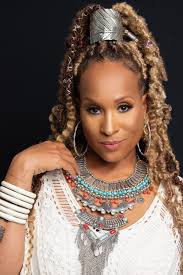 Alison Hinds age, hometown, biography